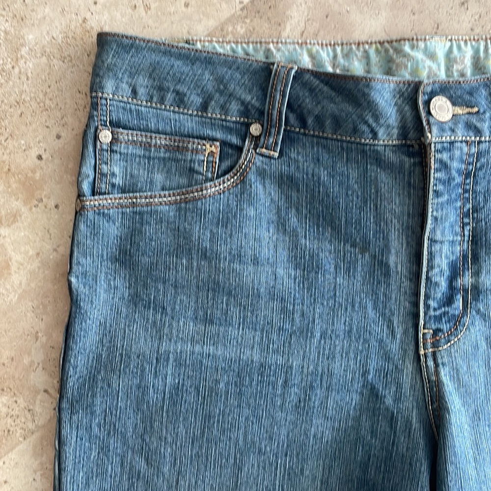 FADED GLORY CAPRI JEANS - Picture 6 of 10